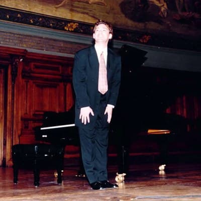 Glenn Kramer Piano Entertainment and Karaoke