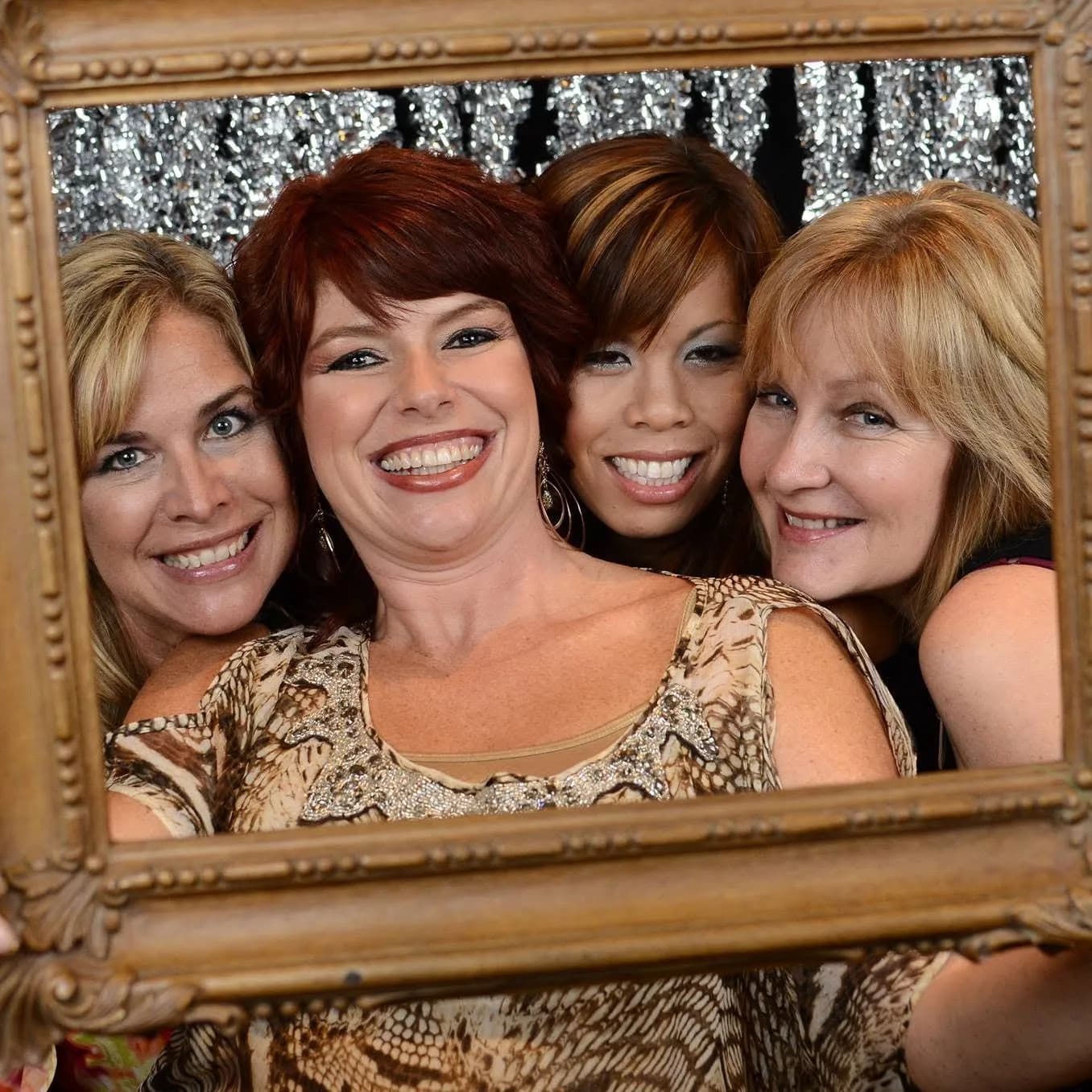 Simpli Fun Photo Booth (by PamElla Lee Photography)
