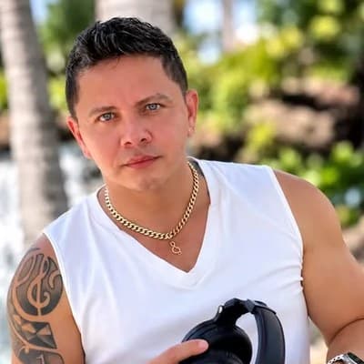 Richard Gonzalez Music