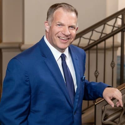 Engaging Keynote Speaker Ken Okel