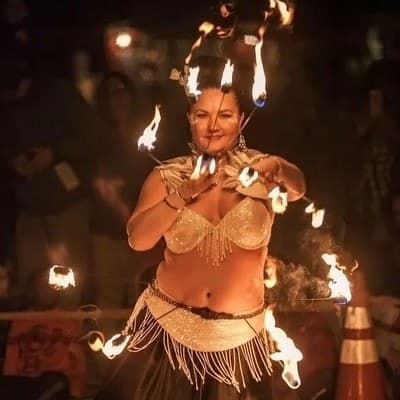 Fire Bellydancer Lorenda